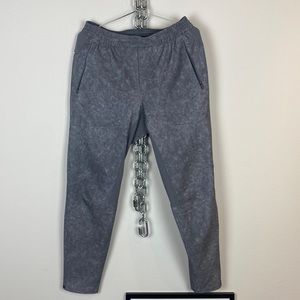 LULULEMON License to train pants